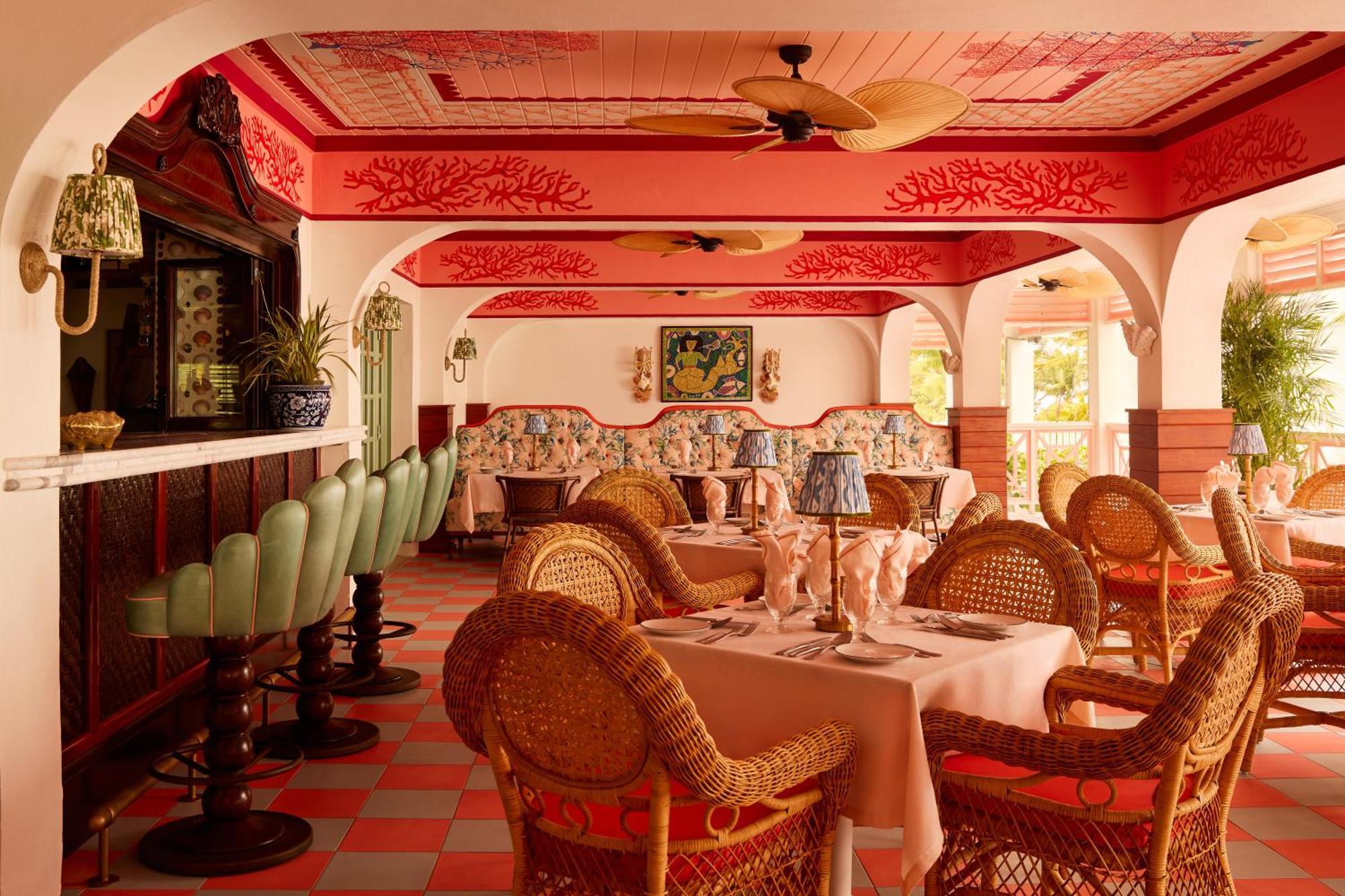 コーラル サンズ ホテル Dunmore Town エクステリア 写真